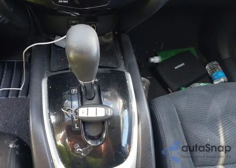 2014 Nissan Rogue Sv z USA, uszkodzony, nr VIN 5N1AT2ML9EC803368